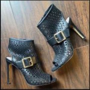 Vince Camuto peep toe high heeled booties size 5.5